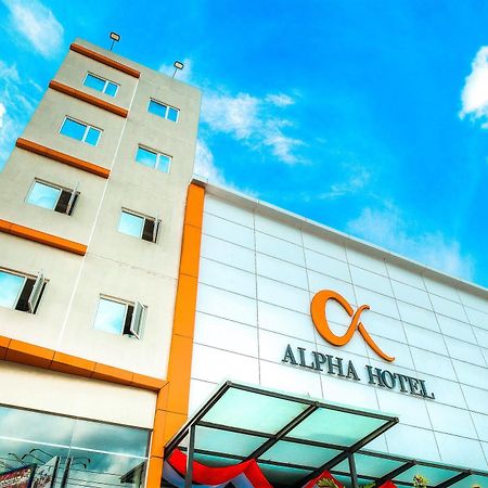 Alpha Hotel Pekanbaru Eksteriør bilde