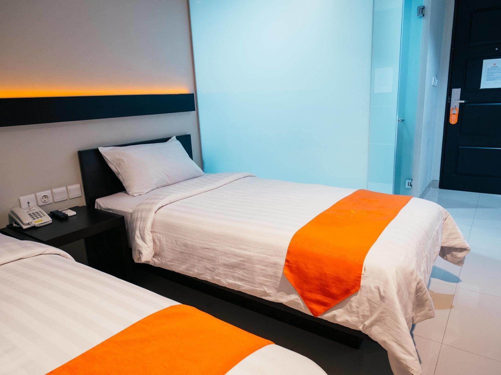 Alpha Hotel Pekanbaru Eksteriør bilde